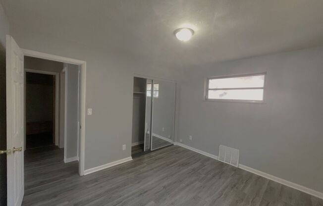 2 beds, 1 bath, $1,000