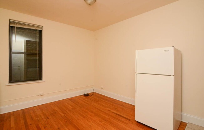 2737 Spaulding