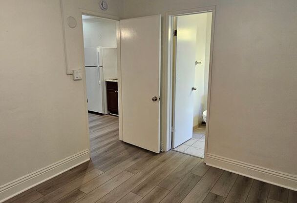 1 bed, 1 bath, 400 sqft, $1,875, Unit 03