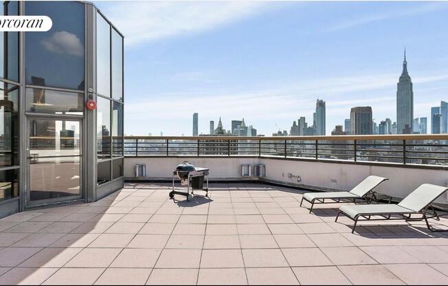 2 beds, 2 baths, 1,000 sqft, $6,500, Unit 25K