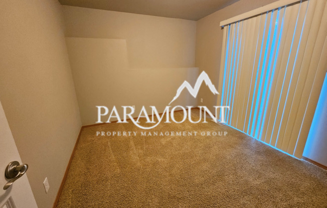 3 beds, 2 baths, $2,300