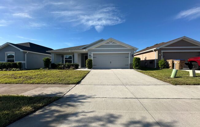 Spacious 4-Bedroom Saint Cloud Single-Family Home with Lawn Care Included + One Month Free