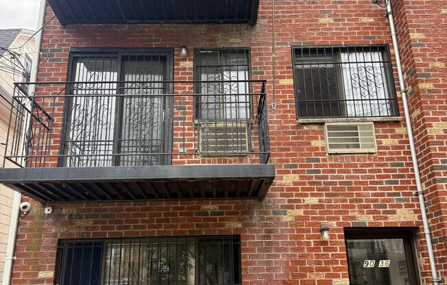 9036 52 AVE