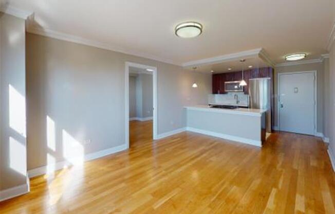 2 beds, 1 bath, $6,395, Unit 19G