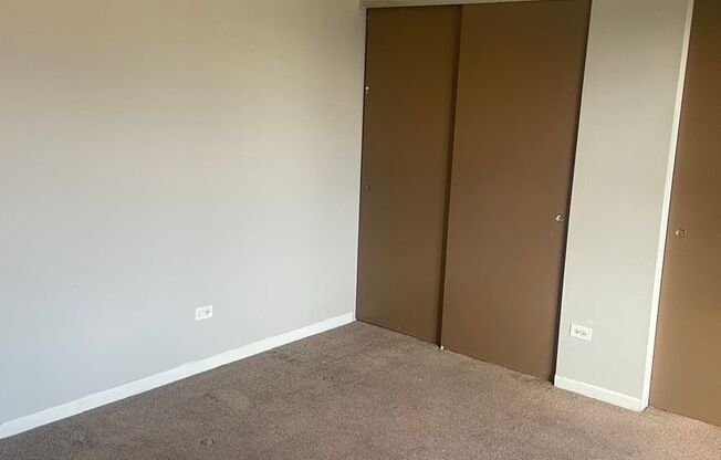 2 beds, 1 bath, 865 sqft, $1,480, Unit Building 7-3A