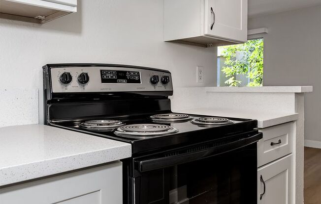 1 bed, 1 bath, 660 sqft, $1,995, Unit 214