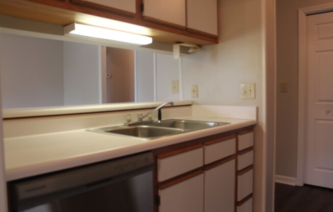 2 beds, 2 baths, $950