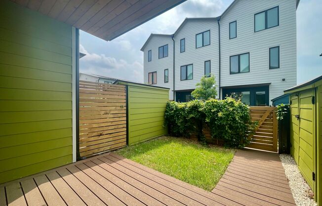 Modern High-End Townhome!