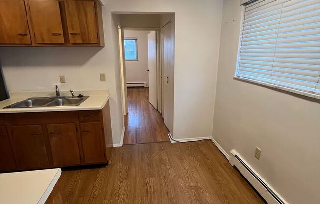 1 bed, 1 bath, $950, Unit 1