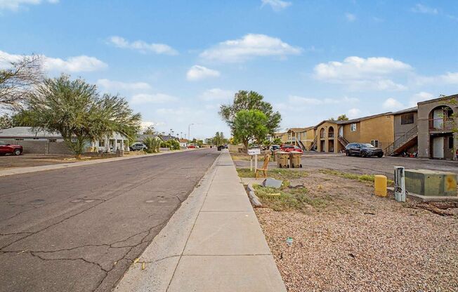 2 beds, 1 bath, 500 sqft, $925, Unit 102