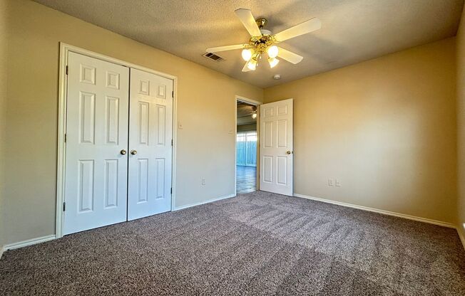 2 beds, 2 baths, $1,200