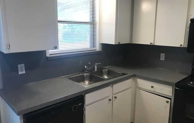 509 S Beverly Street Unit 1-4