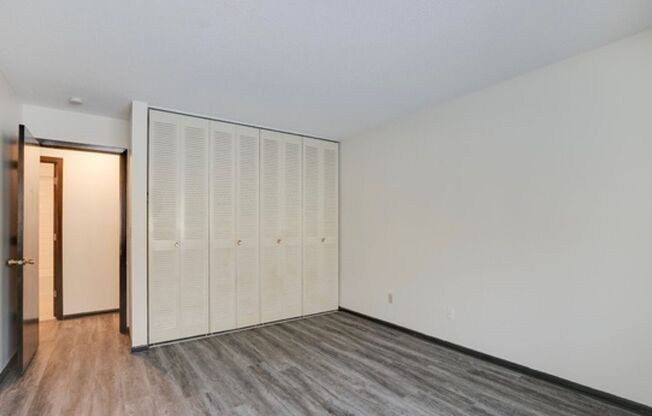 2 beds, 1.5 baths, 1,060 sqft, $1,325, Unit 7700-309