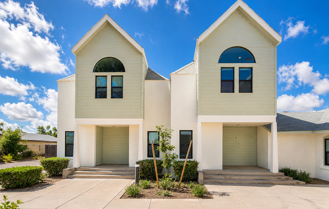 8th Place Townhomes