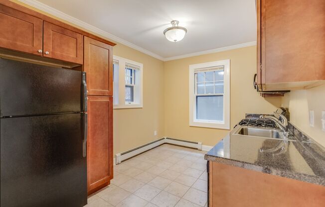 1 bed, 1 bath, 1,000 sqft, $1,800, Unit 11-303