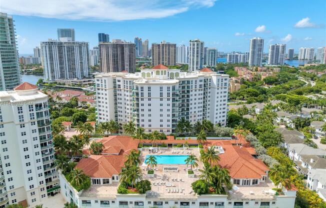 19900 E Country Club Dr