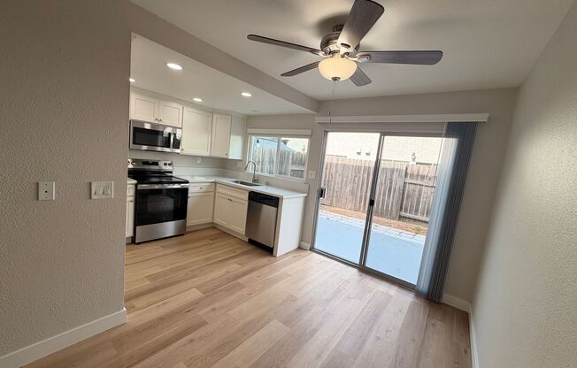 2 beds, 1 bath, 950 sqft, $2,850, Unit 1K