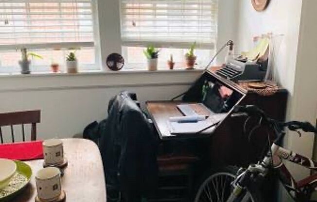 Studio, 1 bath, 500 sqft, $1,395, Unit 873-9