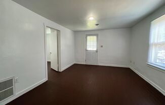 3 beds, 1 bath, $2,085, Unit 3 bed