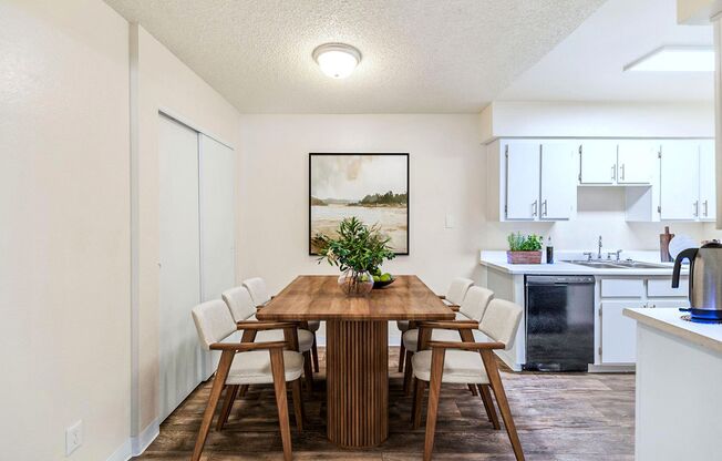 2 beds, 2 baths, 960 sqft, $1,558, Unit 201