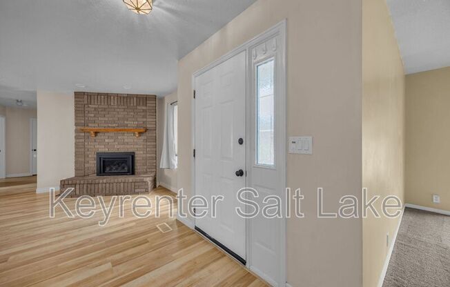 567 N ALLANWOOD PL
