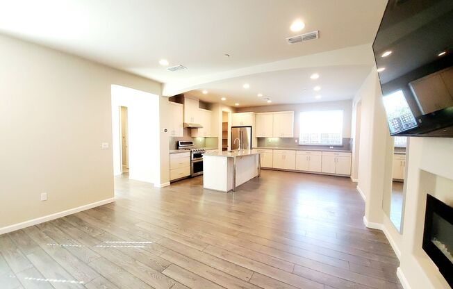 Luxury 4 bedroom 3 bath townhouse at The Montage