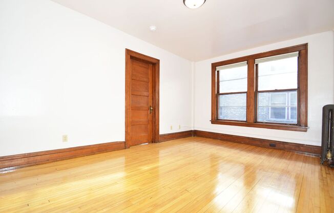 1 bed, 1 bath, 410 sqft, $880, Unit 22 - 17