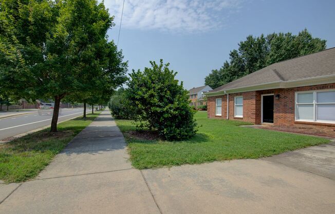 COMING SOON! Your Ideal Rental Home Awaits: 3 Beds | 2 Baths with Modern Finishes and Updates!