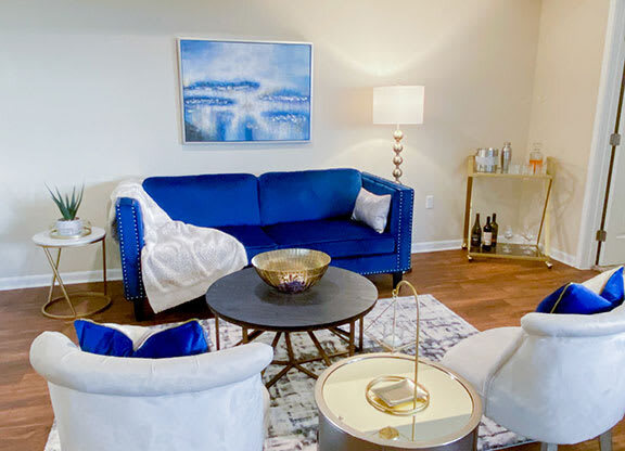 Spacious living room at The Villas at Katy Trail in Uptown Dallas, TX, For Rent. Now leasing Studio, 1, 2 and 3 bedroom apartments.