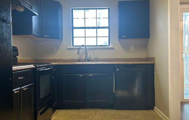 3 bed and 3 bath in Decatur!