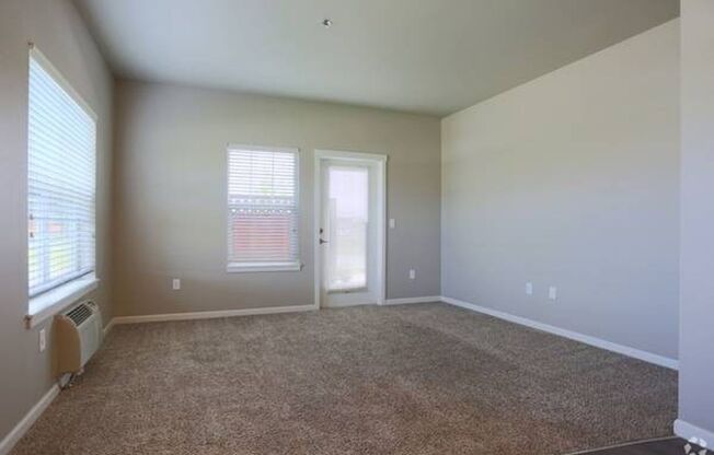 3 beds, 2 baths, 1,204 sqft, $1,895, Unit 337