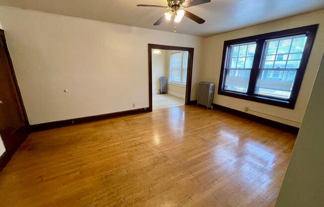 1805 E Park Pl.
