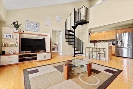 360 REVERE BCH DR