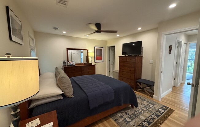 2 beds, 2.5 baths, 1,667 sqft, $3,700, Unit 3