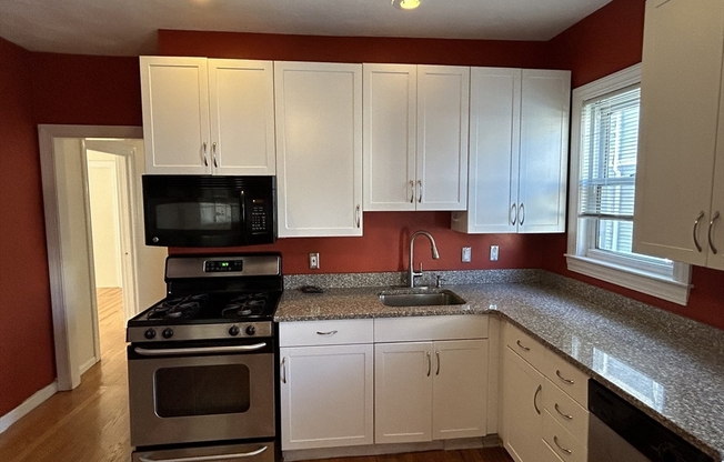 3 beds, 1 bath, 1,166 sqft, $3,200, Unit 1