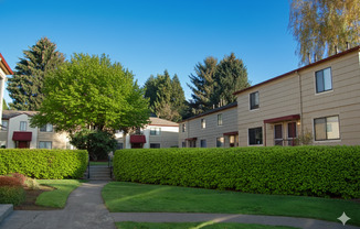 2 beds, 1 bath, 988 sqft, $1,495, Unit 46 SE 57Th