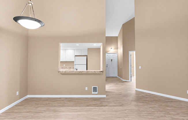 *RECENTLY UPDATED* Lovely 2 BD | 1 BA Condo Available in Townhomes with a View Community in the Heart of Clackamas | W/S/T Included in Rent!
