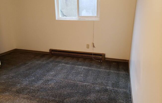 1 bed, 1 bath, 420 sqft, $585, Unit 82732