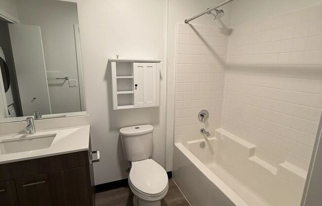 Studio, 1 bath, 363 sqft, $1,394, Unit 12