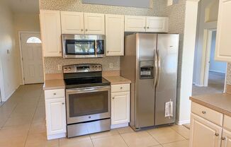 3 beds, 2 baths, $2,995