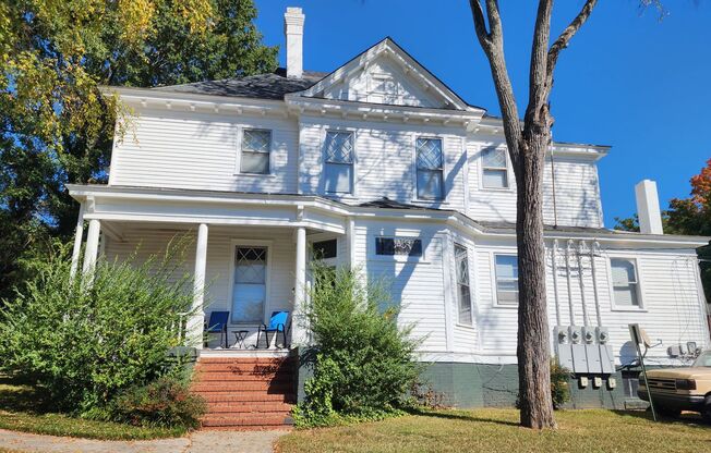 Apartment in Statesville's Historic District