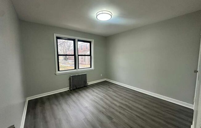 2 beds, 1 bath, 850 sqft, $1,850, Unit APT 25