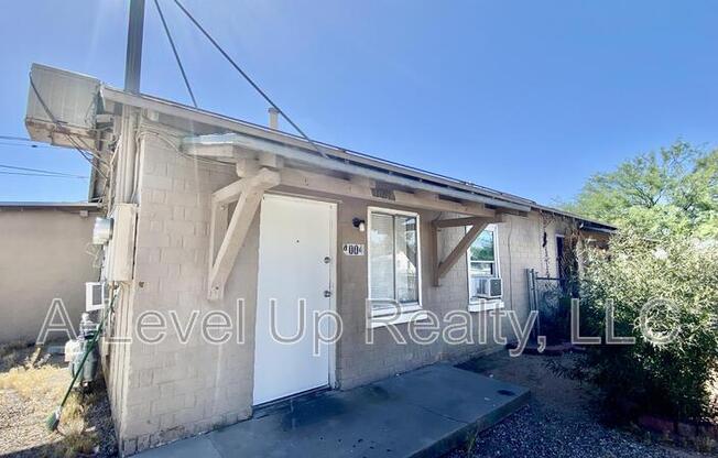 4004 S LUNDY AVE