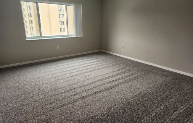 1 bed, 1 bath, 832 sqft, $1,120, Unit WG2-607