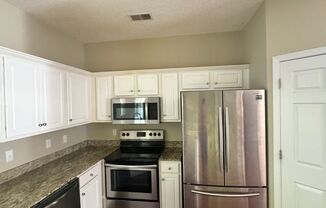 2 beds, 2 baths, $1,900