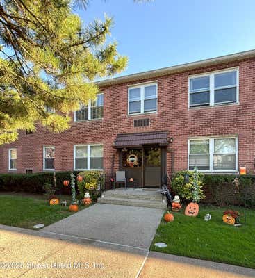 30 FENWAY CIR