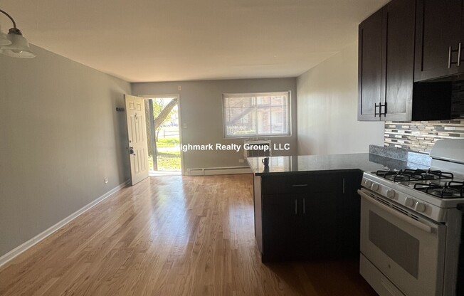 8506 WAUKEGAN RD