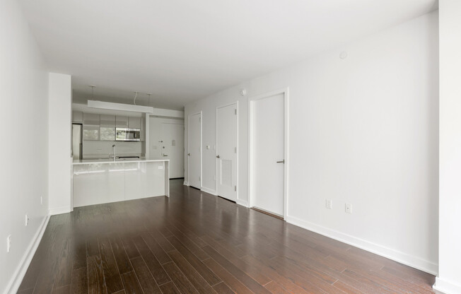 1 bed, 1 bath, $4,916, Unit 321