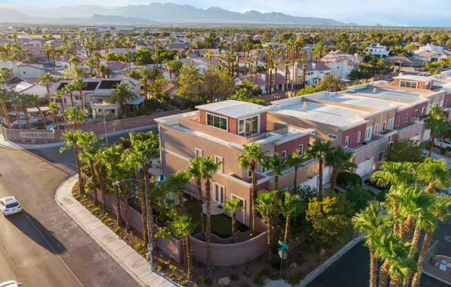 LUXURY, INDUSTRIAL, FULLY FURNISHED 3 BEDROOM HOME WITH 360 VIEWS