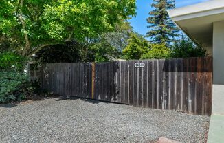 1450 Rosewood Lane